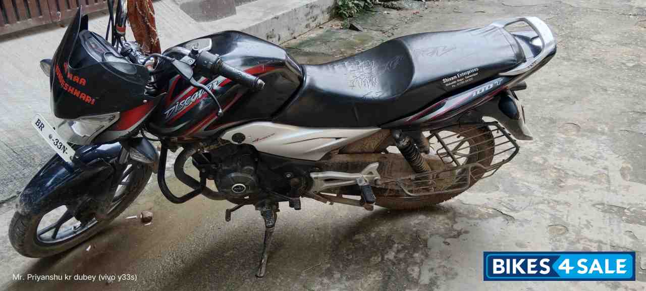 B Maroon Bajaj Discover 100T