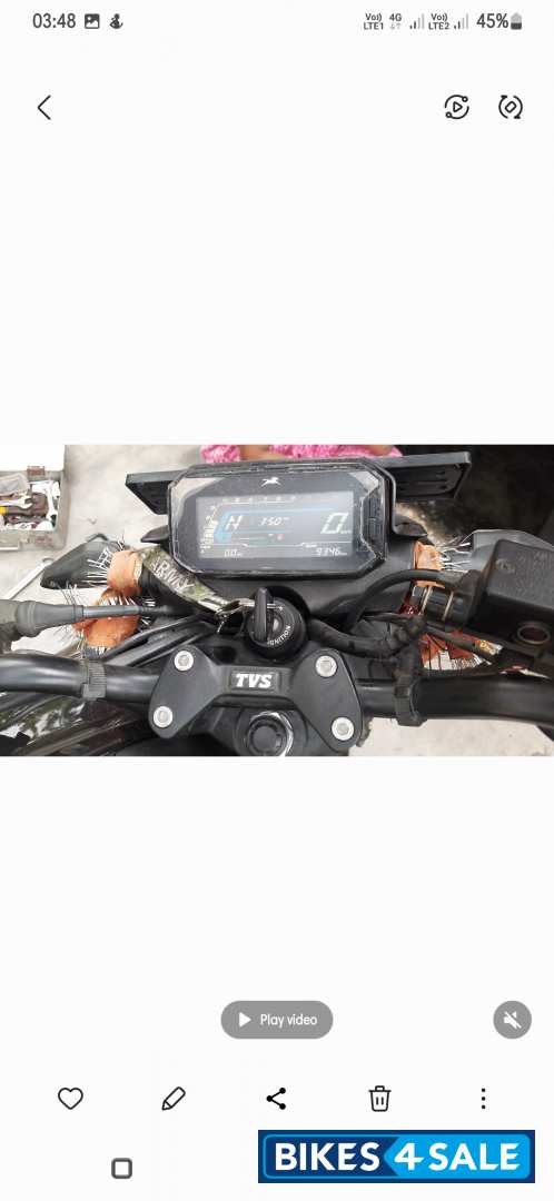 Black TVS Raider 125