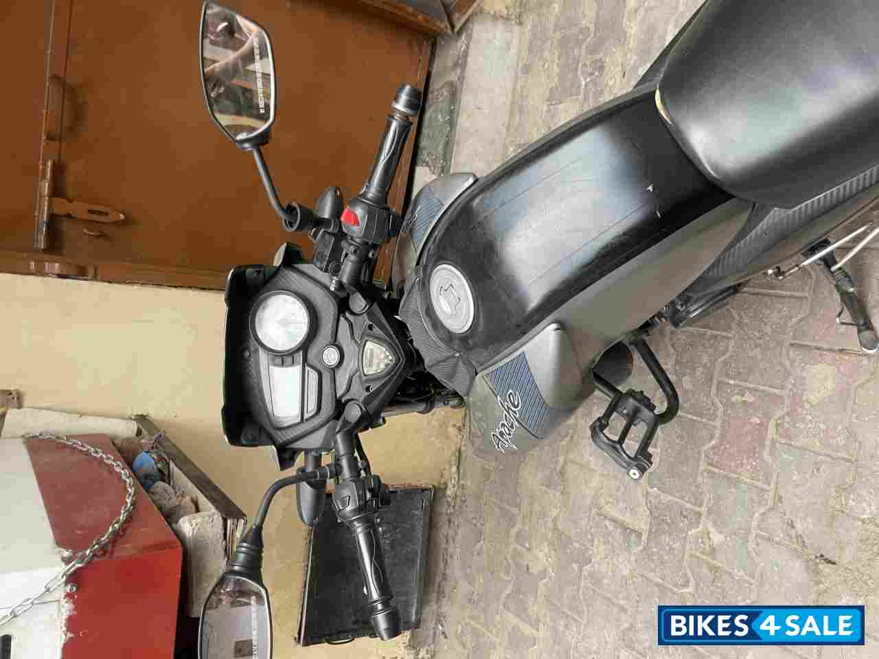 TVS Apache RTR 160 4V