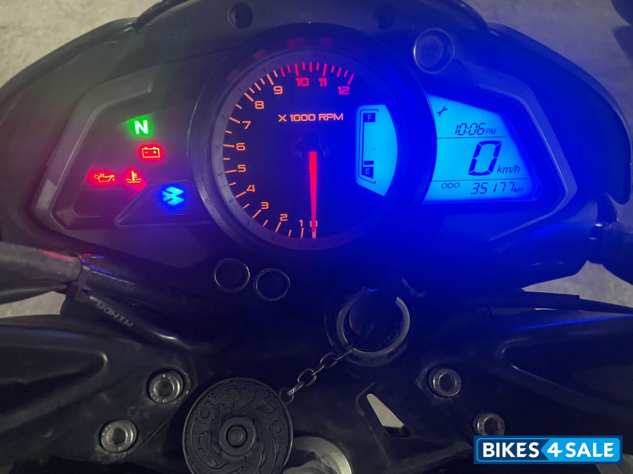 Black Bajaj Pulsar 200 NS