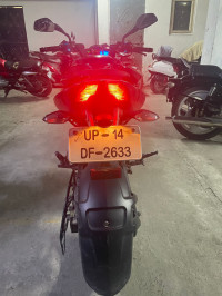 Black Bajaj Pulsar 200 NS