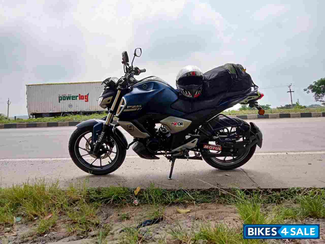 Mat Dark Purplish Blue Yamaha FZ-S FI V3