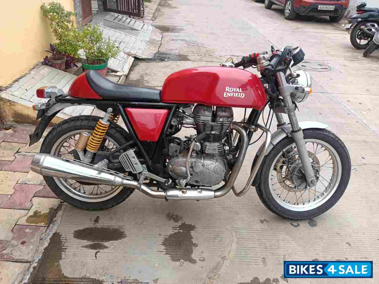 Red Royal Enfield Continental GT 535