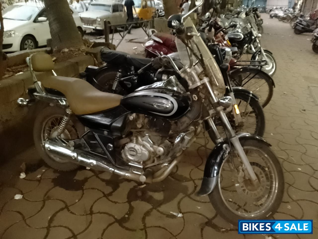 Bajaj Avenger Cruise 220