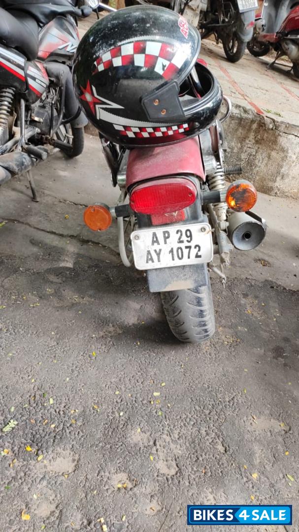 Bajaj Avenger 220 DTS-i
