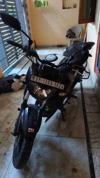 Black TVS Apache RTR 160 4V
