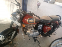Chestnut Royal Enfield Classic 350
