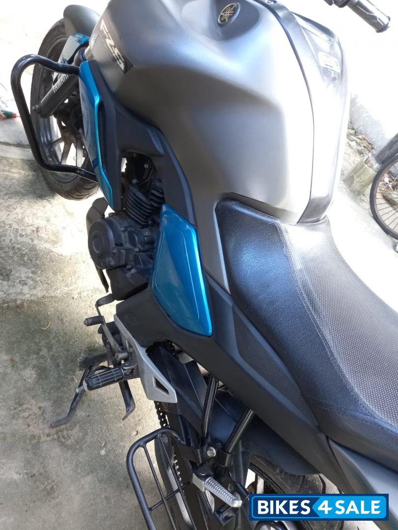 Blue Grey Yamaha FZ-S FI V3