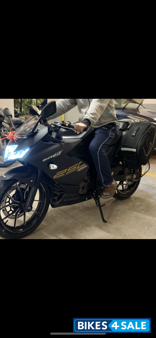 Black Suzuki Gixxer SF 250 BS6