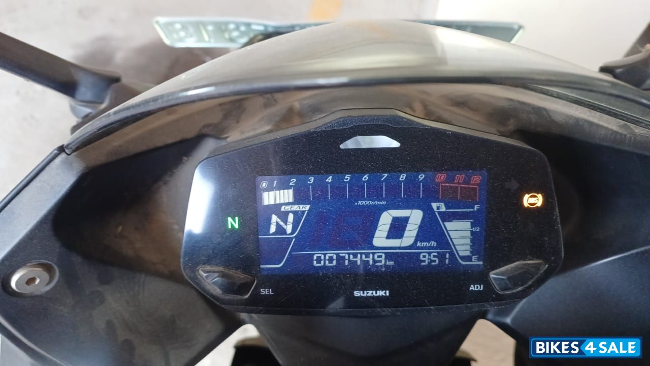 Black Suzuki Gixxer SF 250 BS6