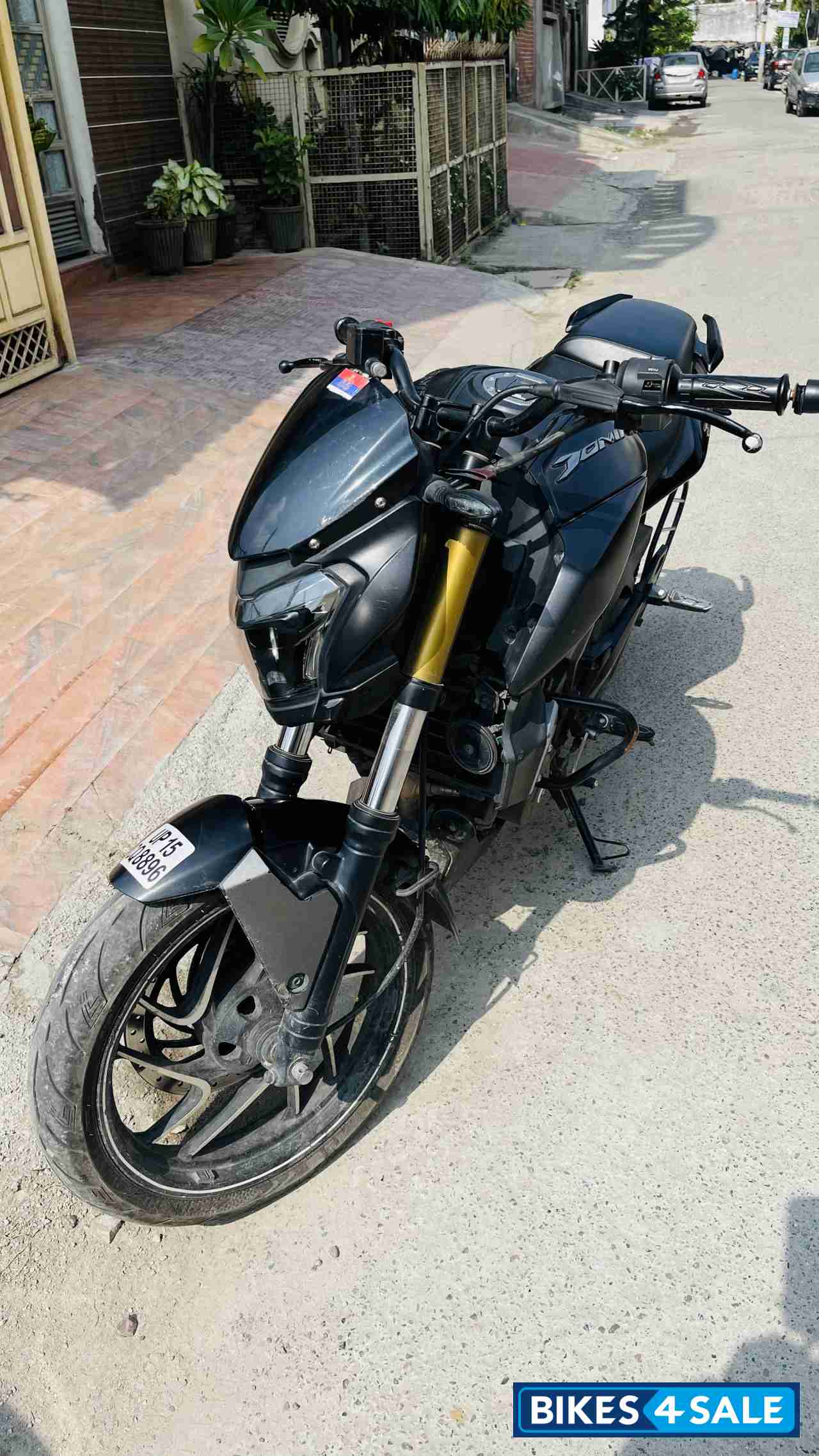 Bajaj Dominar 400