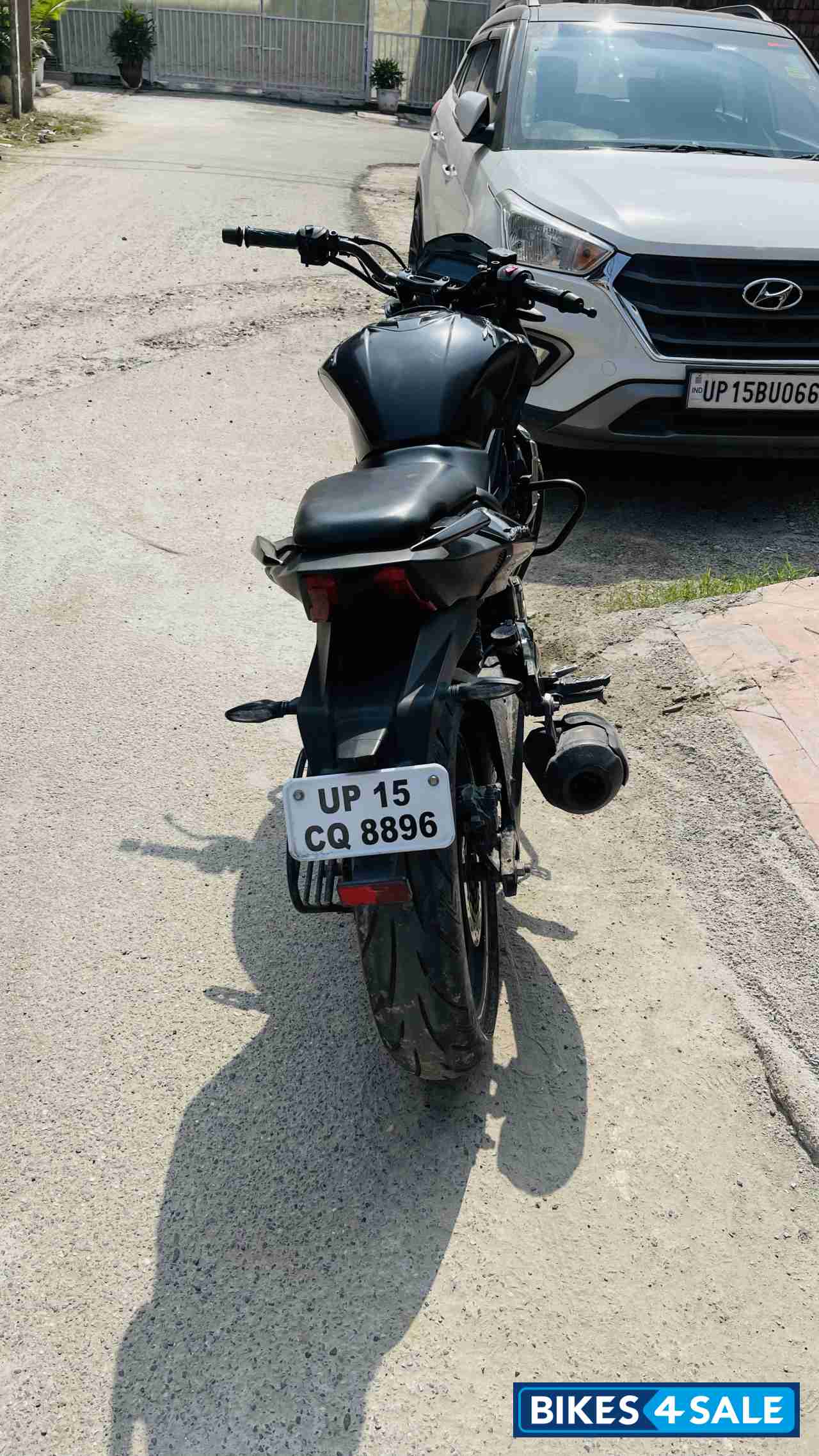 Bajaj Dominar 400