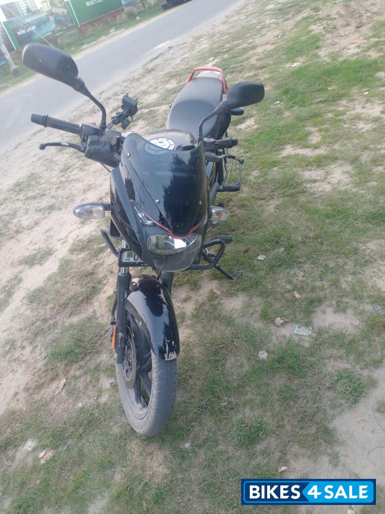 Bajaj Pulsar 125 Neon