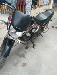 Black And Red Honda Dream Yuga