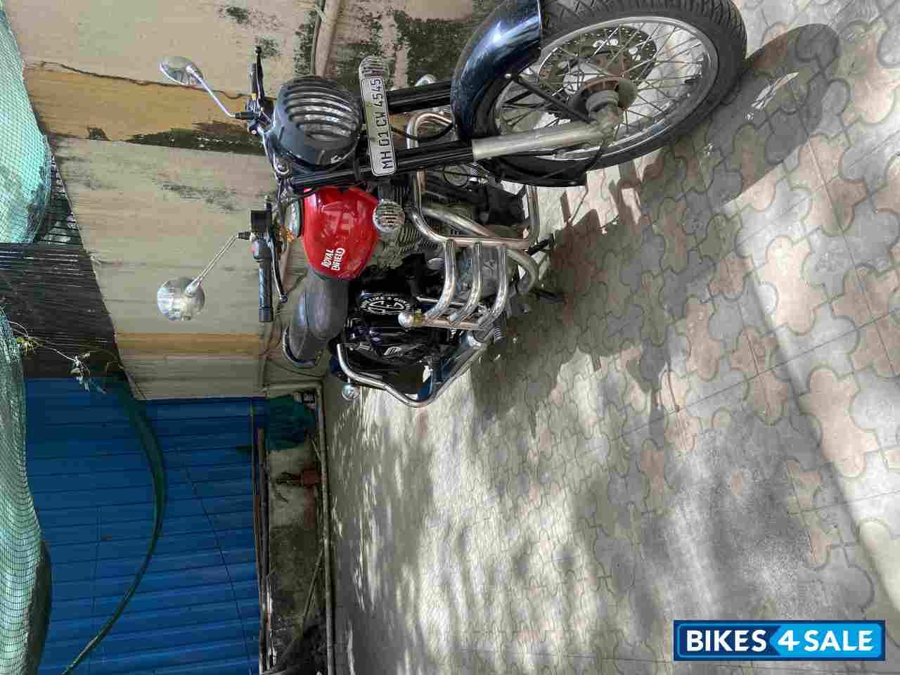 Red Royal Enfield Classic 350