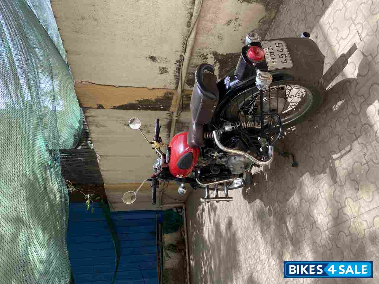 Red Royal Enfield Classic 350