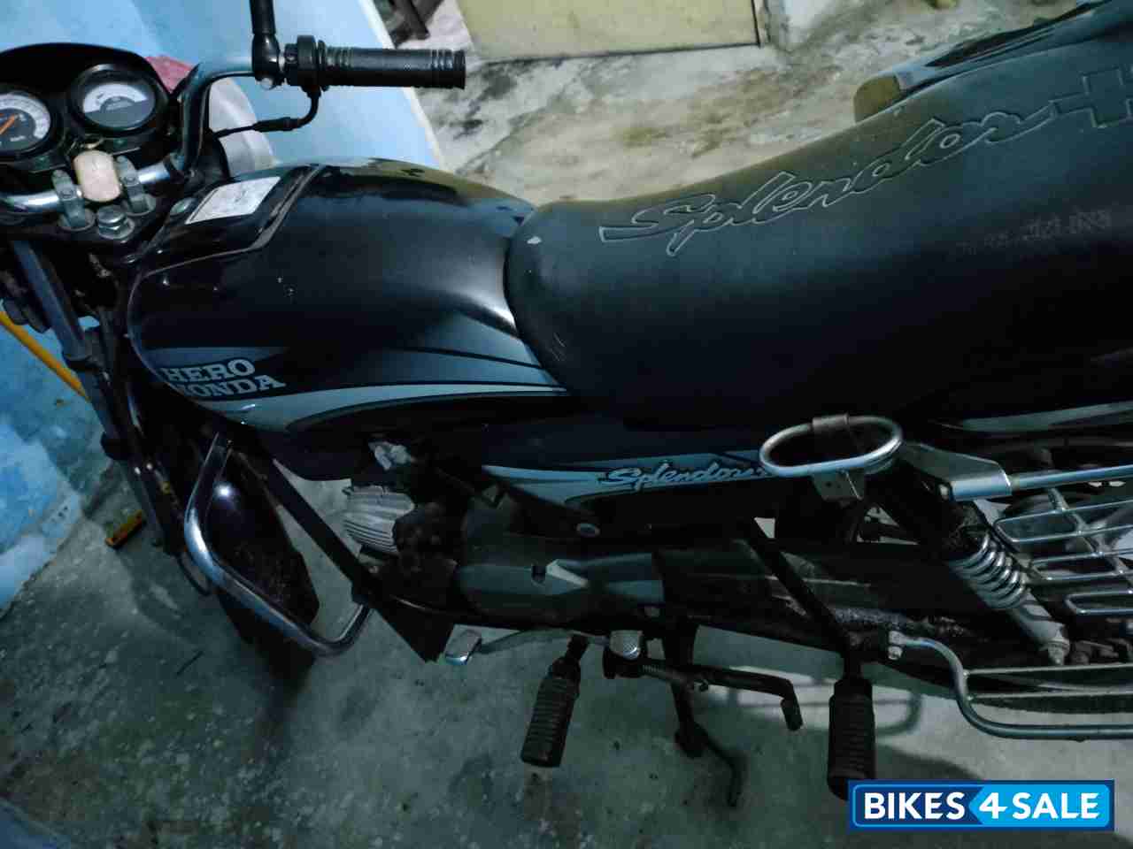 Black Hero Splendor Plus