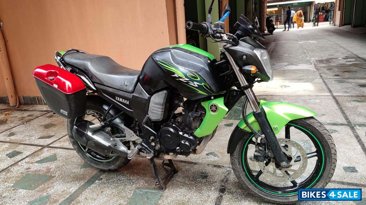Yamaha FZ-S