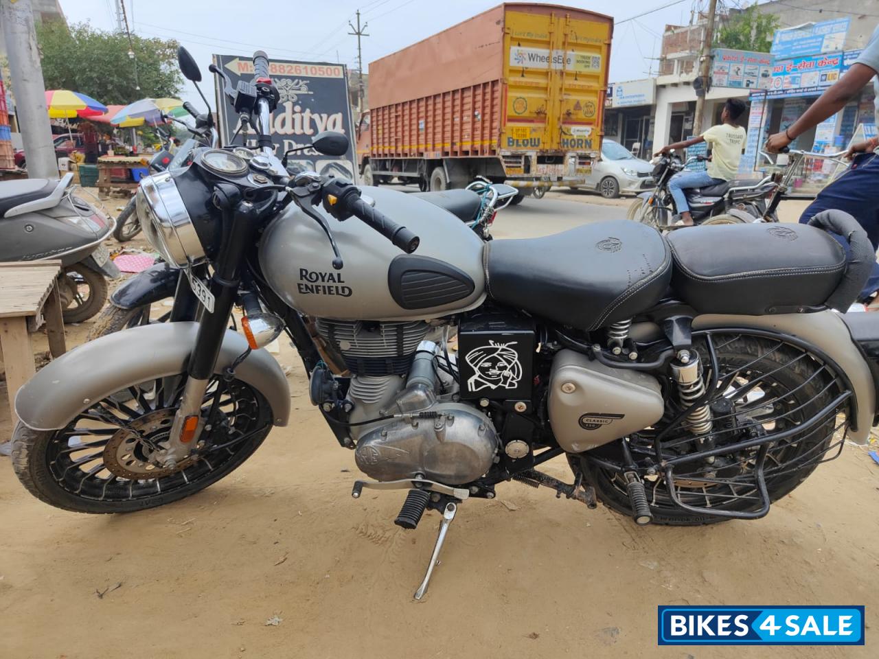 Royal Enfield Classic 350 Dual Channel BS6