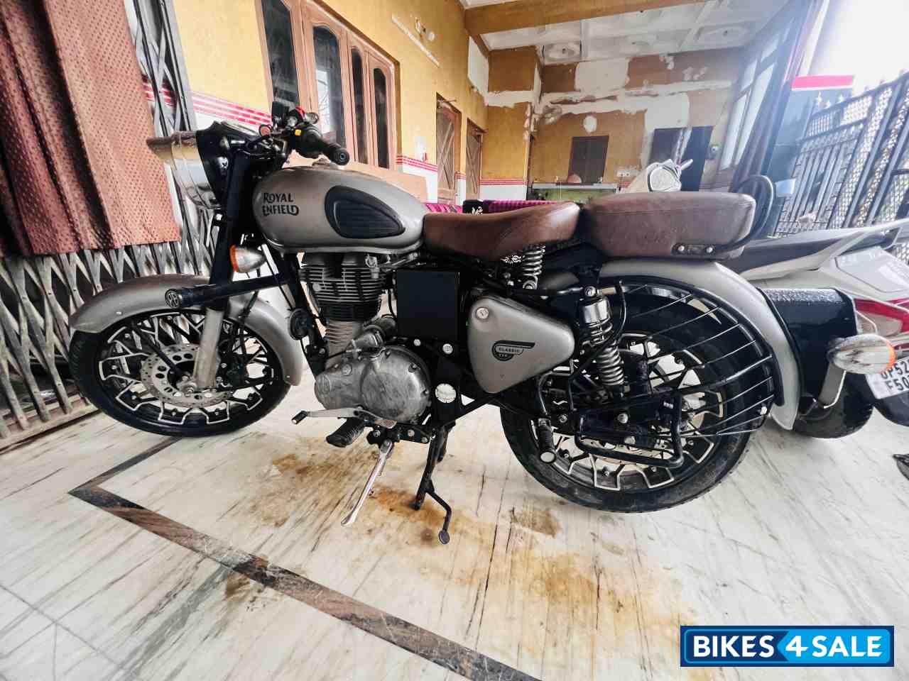 Royal Enfield Classic 350