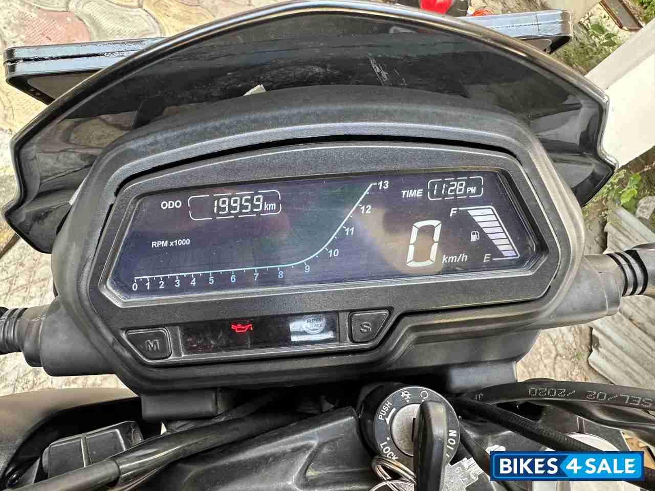 Charcoal Black Bajaj Dominar 250