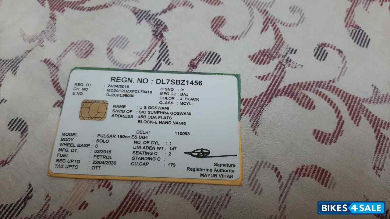 Black Bajaj Pulsar 180