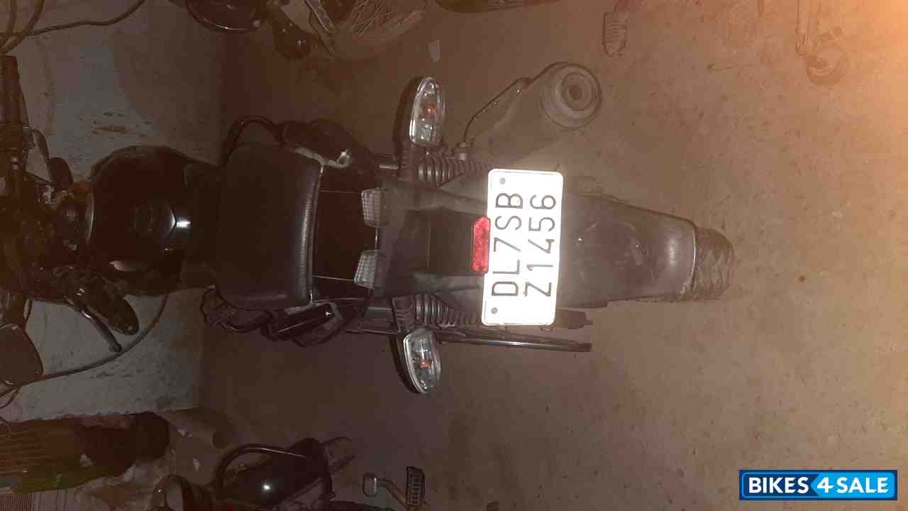 Black Bajaj Pulsar 180