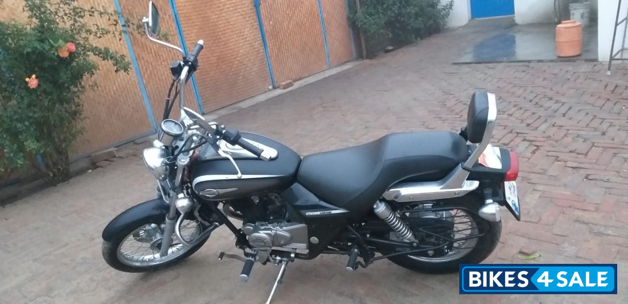 Bajaj Avenger Cruise 220