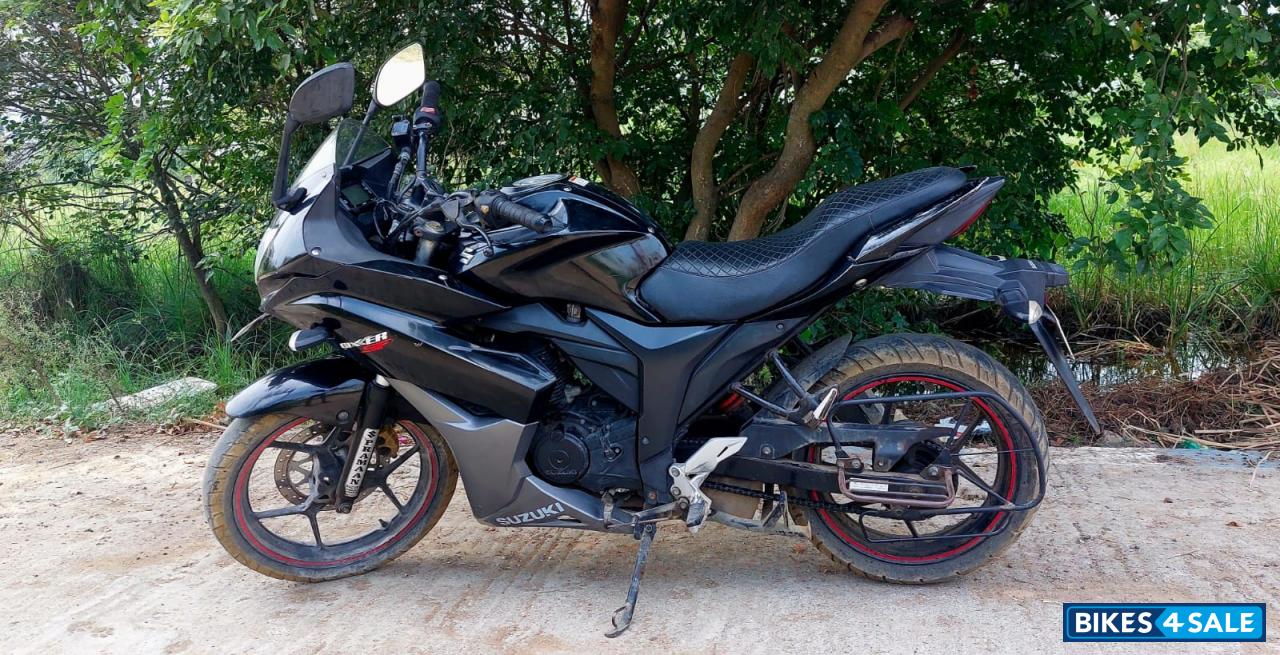 Suzuki Gixxer SF