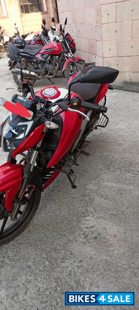 Red TVS Apache RTR 160 4V Red TVS Apache RTR 160 4V