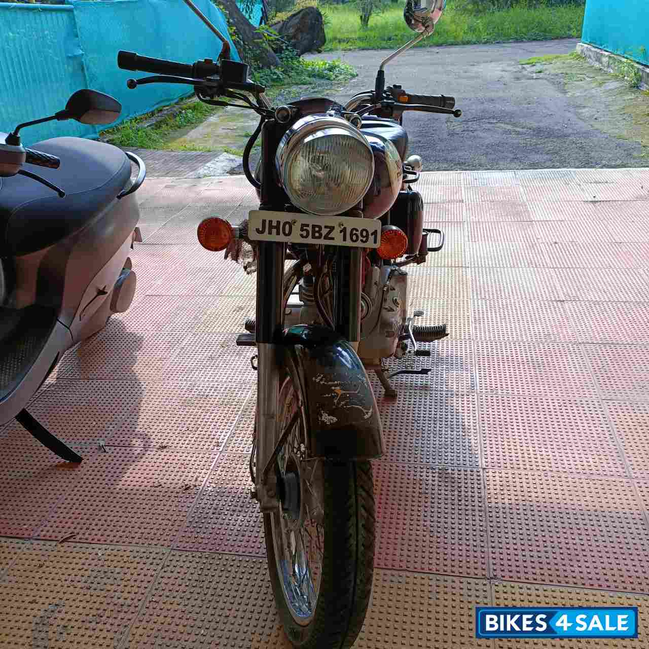 Black Royal Enfield Classic 350