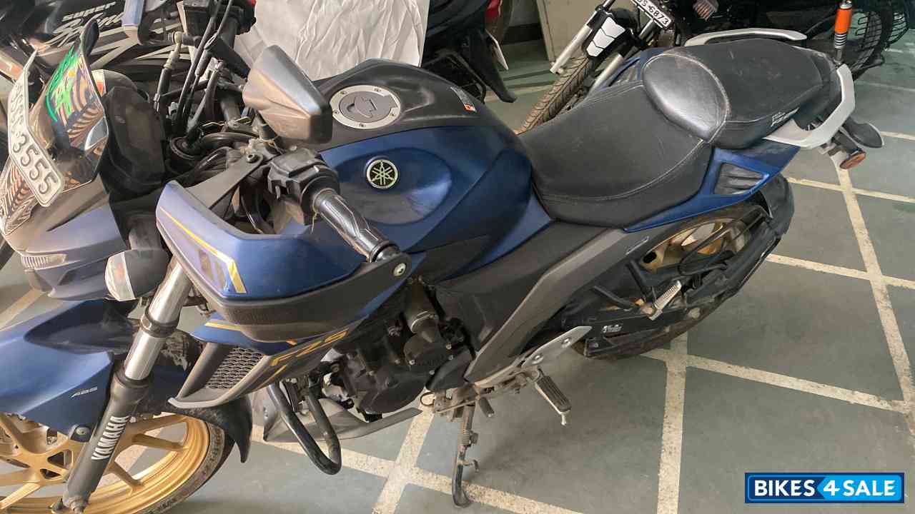 Yamaha FZS 25