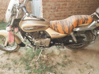 Golden Bajaj Avenger Cruise 220