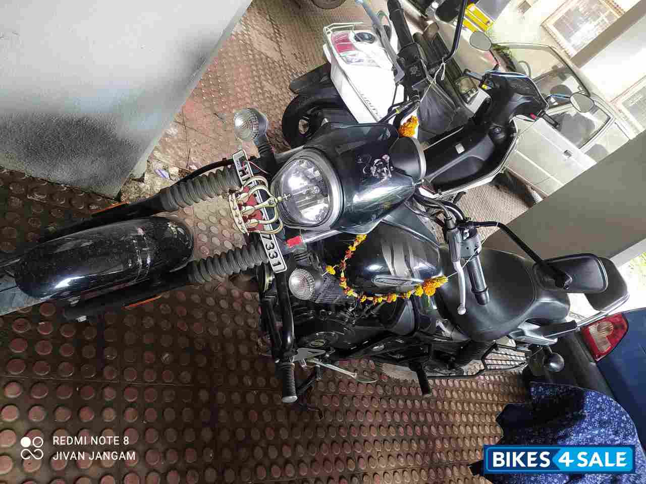 Black Bajaj Avenger Street 160