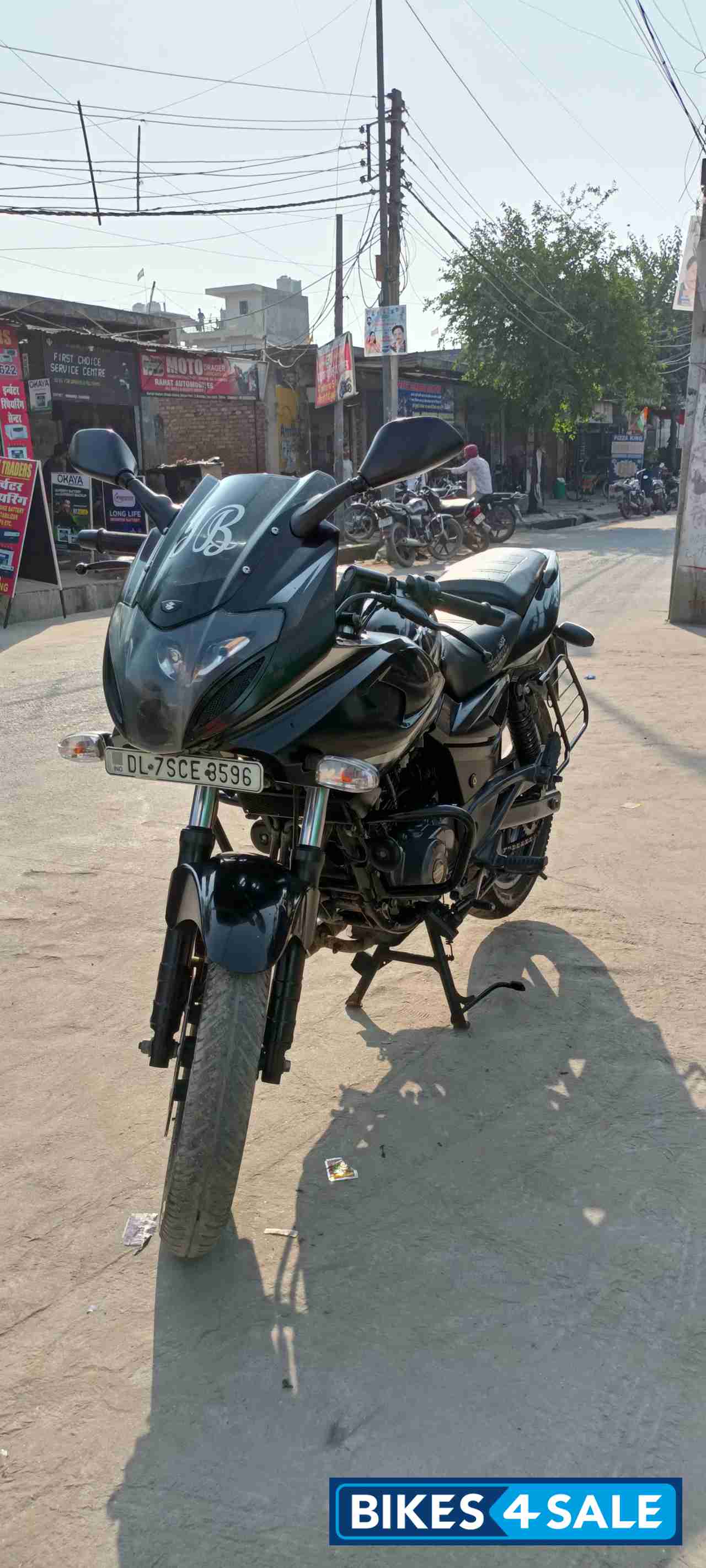 Bajaj Pulsar 220 DTSFi
