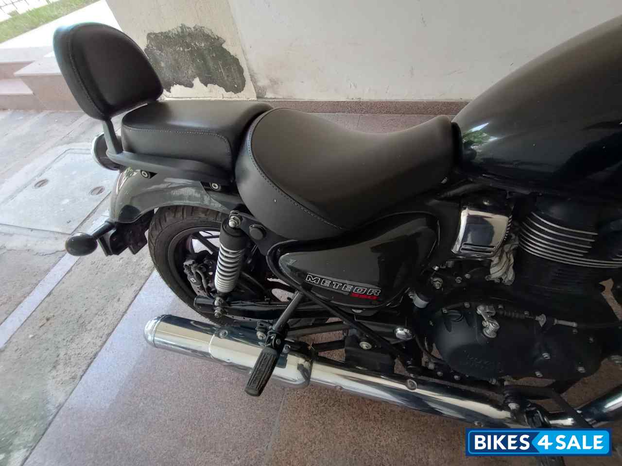 Black Royal Enfield Meteor 350 Stellar