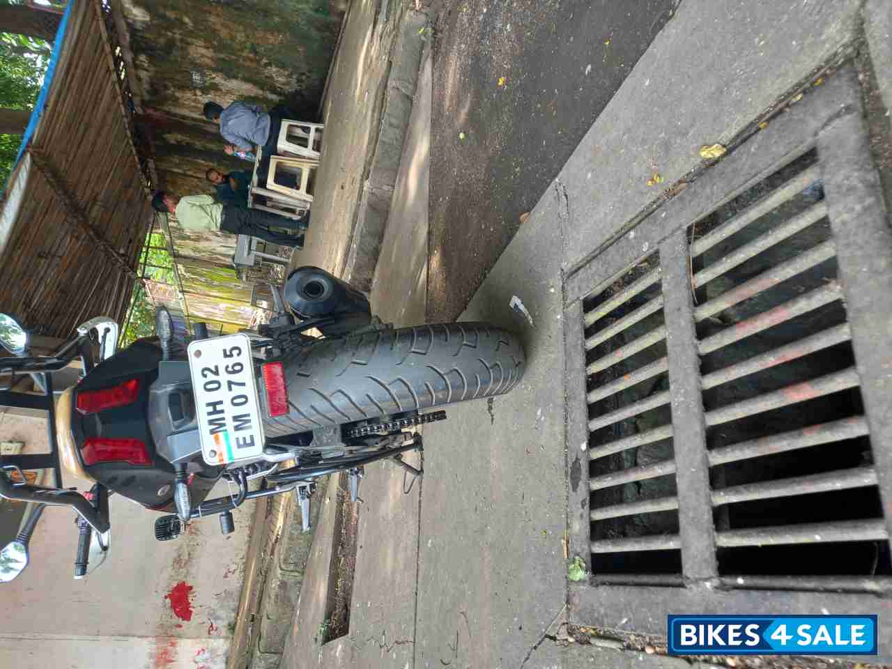 Bajaj Dominar 400 Disc