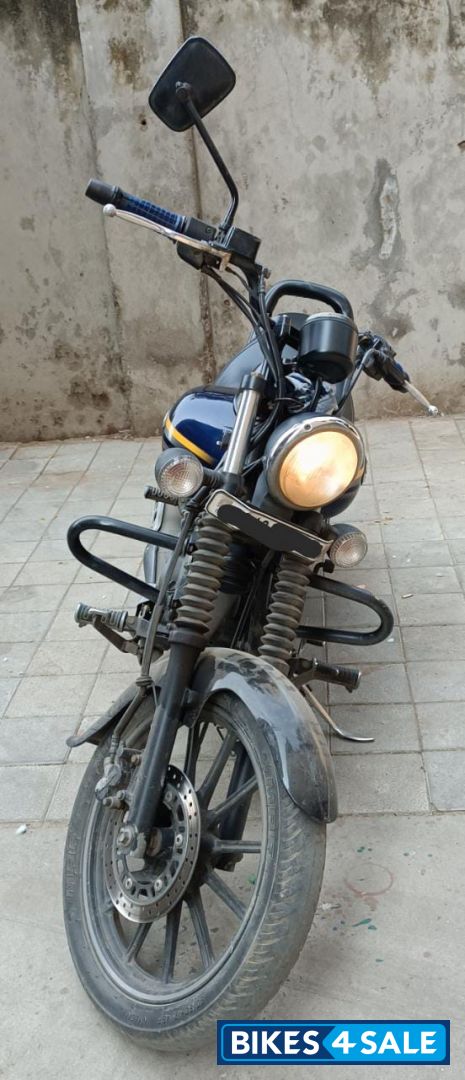 Dark Blue Bajaj Avenger Street 150