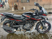 Ebony Black Met Bajaj Pulsar 220F