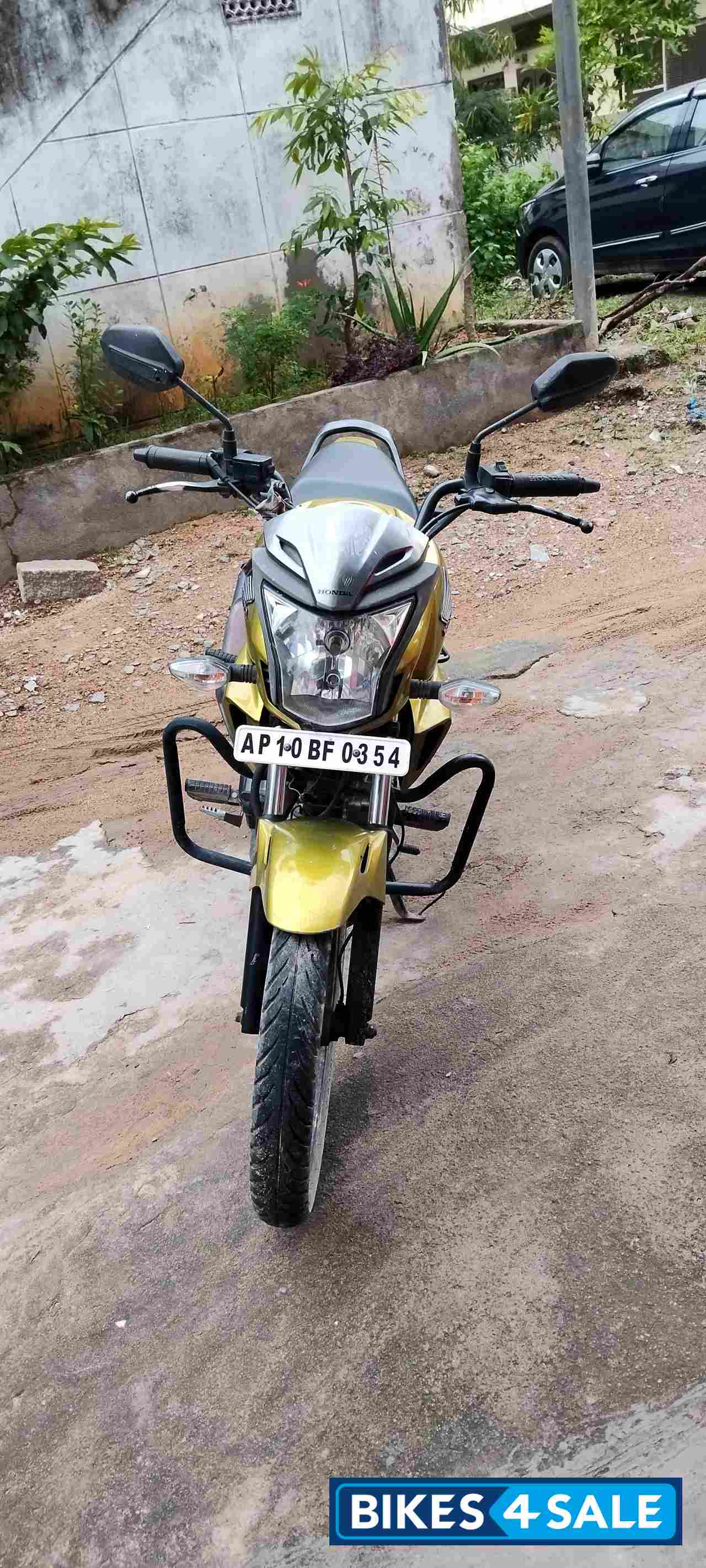 Green Honda CB Trigger