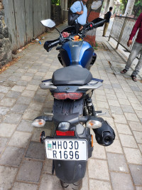 Blue Yamaha FZS 25