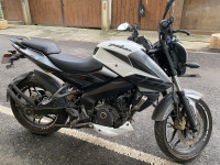 Bajaj Pulsar 200 NS