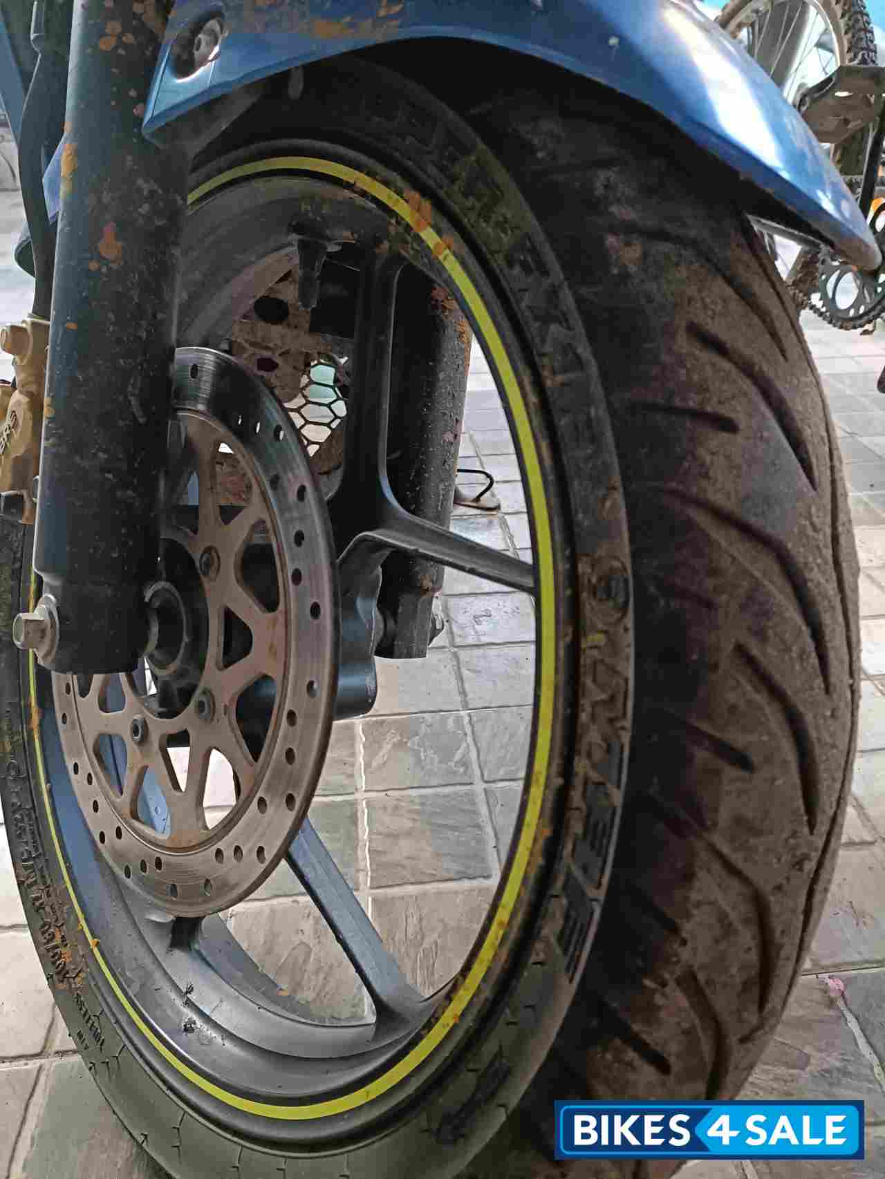 Blue Suzuki Gixxer SF Fi