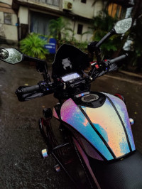 Moonlight White Bajaj Dominar 400