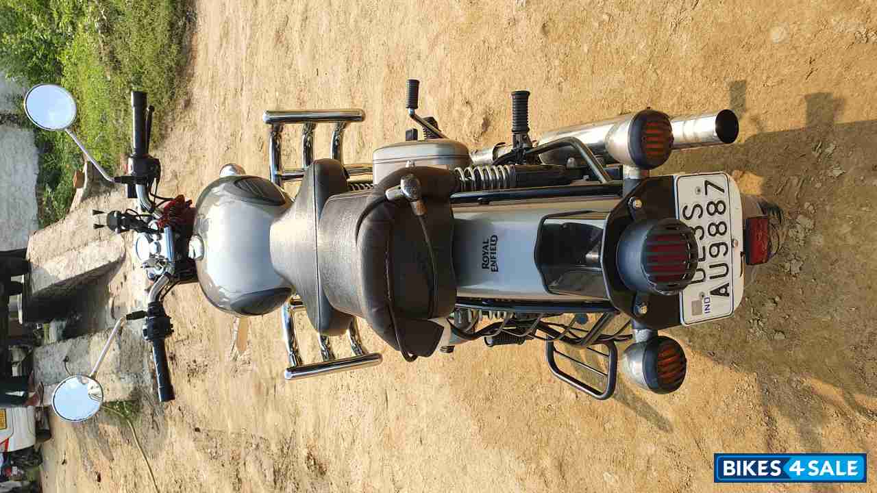 Gunmetal Grey Royal Enfield Classic Gunmetal Grey Gunmetal Grey Royal Enfield Classic Gunmetal Grey