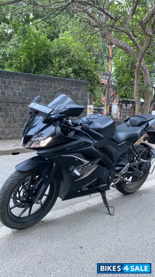Mat Black Yamaha YZF R15 V3 BS6