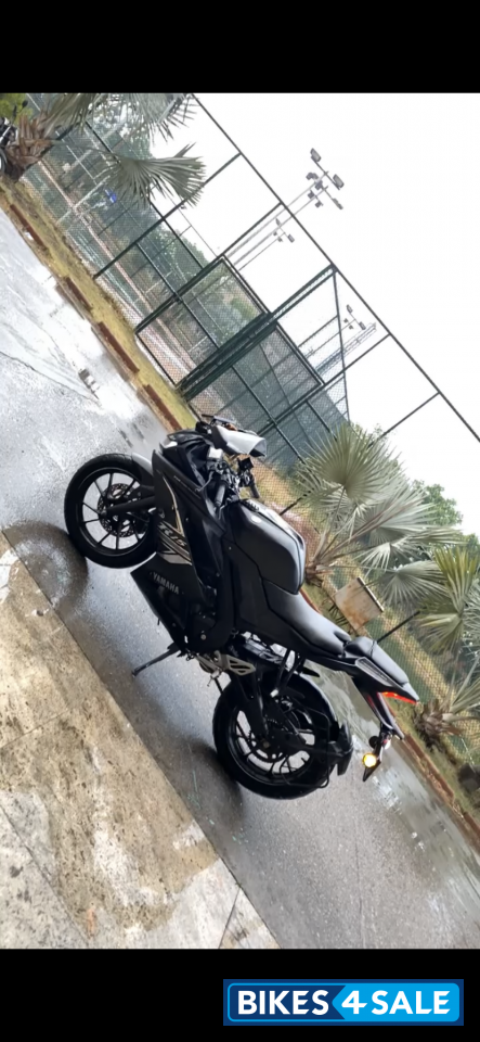 Mat Black Yamaha YZF R15 V3 BS6