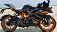 Black KTM RC 200