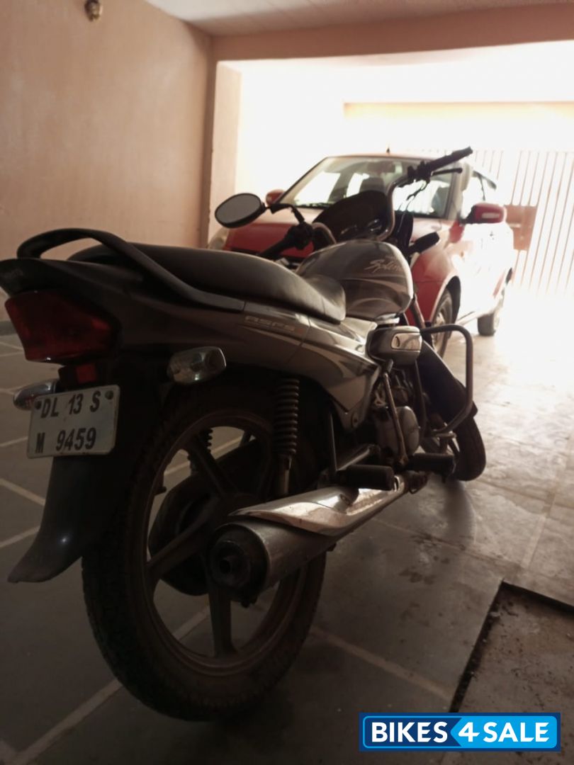 Grey Hero Super Splendor