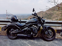 Black Kawasaki Vulcan S 650